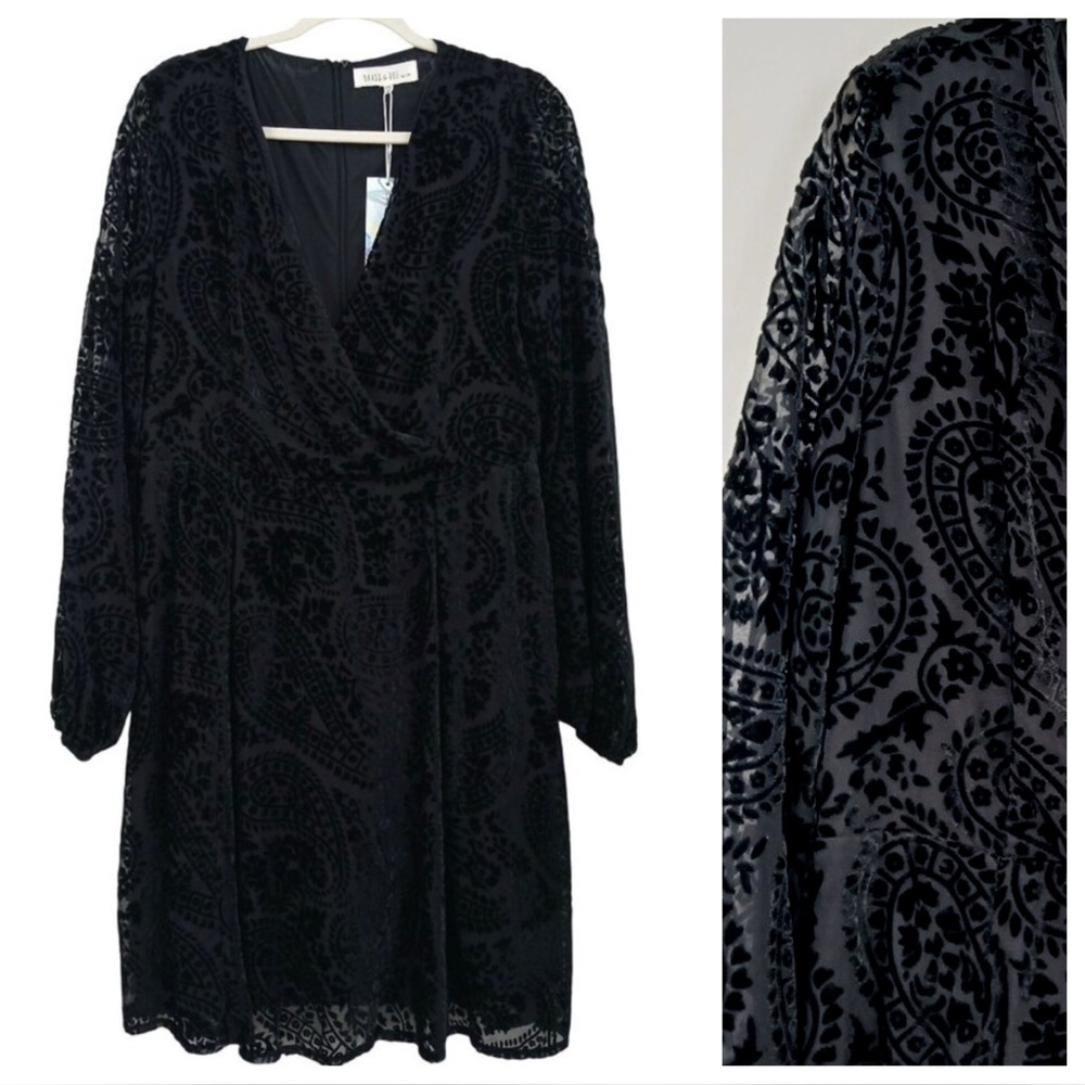 Chic Black Lace Mini Dress
